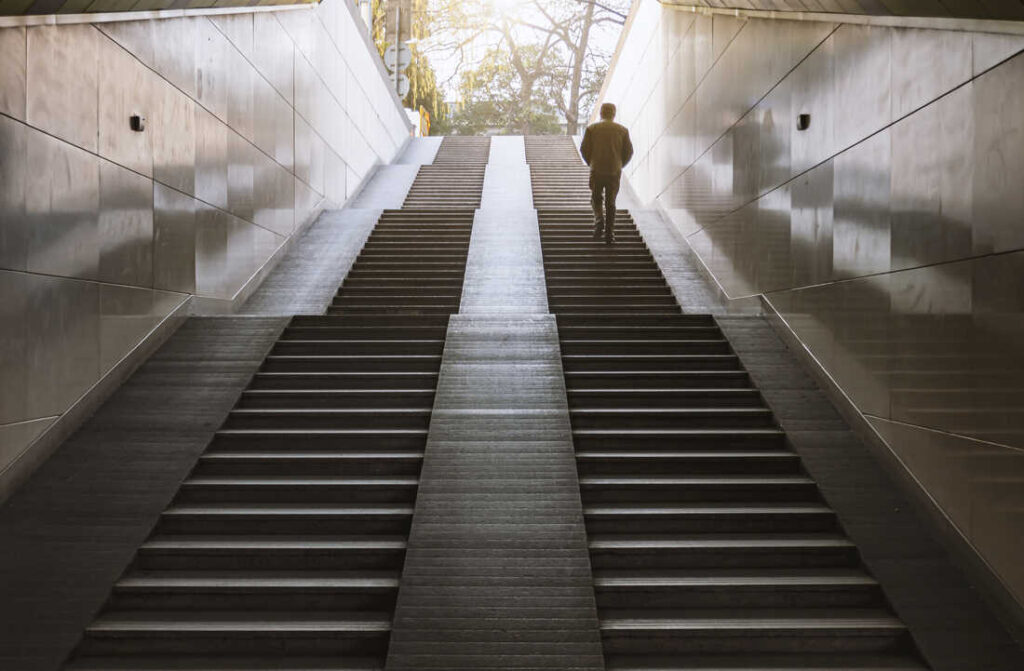 Elevator or stairs?  Your choice could increase longevity, study finds